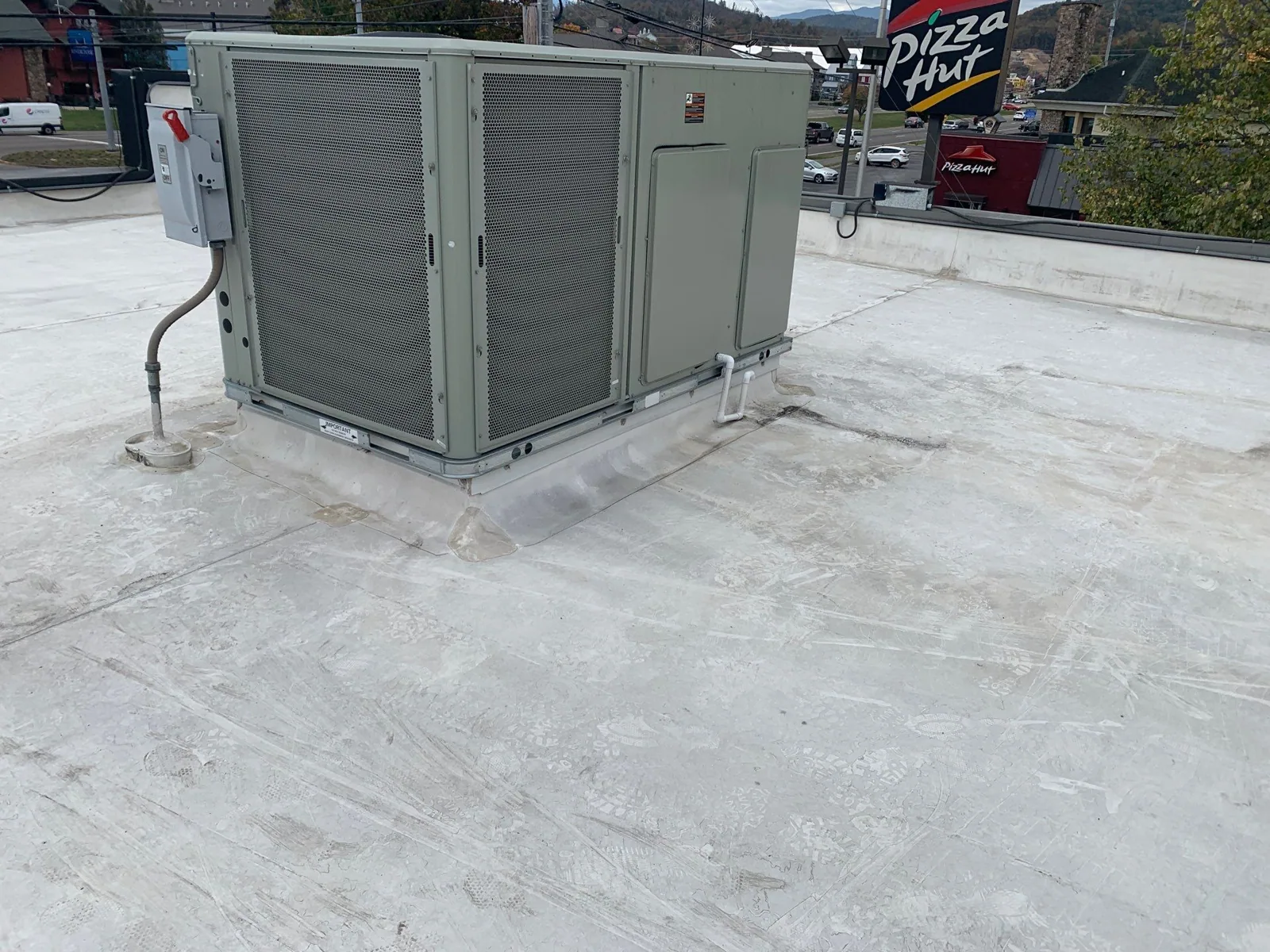 Commercial Roof Seam Corrections in Clovis After Entry